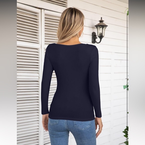 NWOT-Dark Navy Blur Long Sleeve Soft Cut Put Asymmetrical Top - Picture 4 of 9